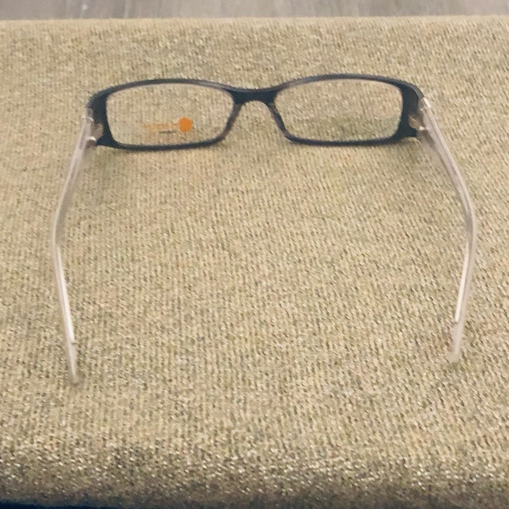 Stylish Black Rectangular Glasses - image 4